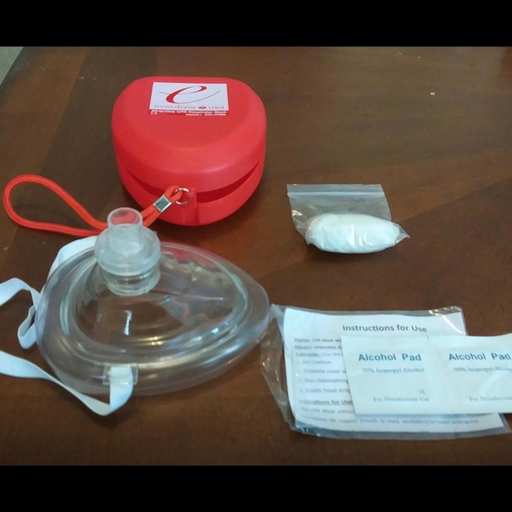 First Aid CPR Rescue Mask, Pocket Resuscitator NWT - Picture 13 of 14